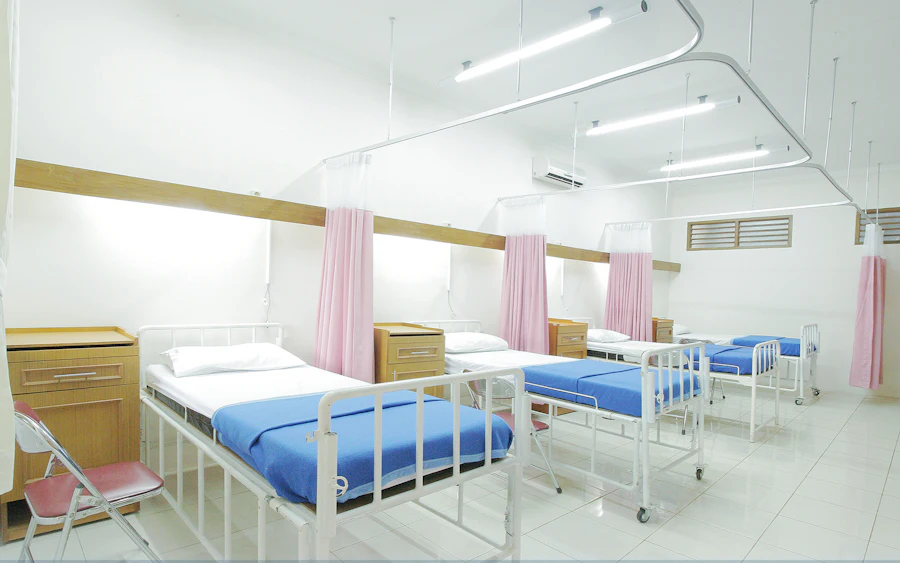 Clean clinical care area in a medical facility